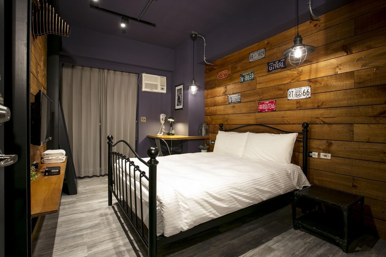 Loft Hostel Fengjia Taichung Exterior foto